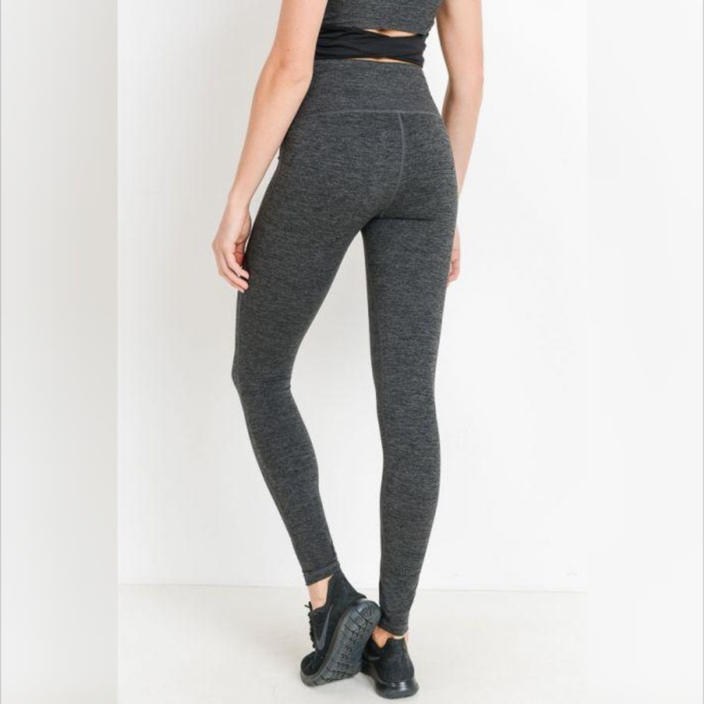 Highwaist Solid Essential Full Leggings - Picture 4 of 6